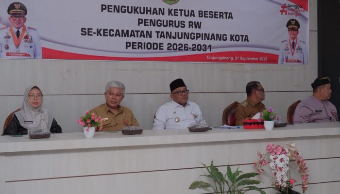 Ketua RW Dikukuhkan, Lis Minta Perkuat Komunikasi dengan RT dan Warga